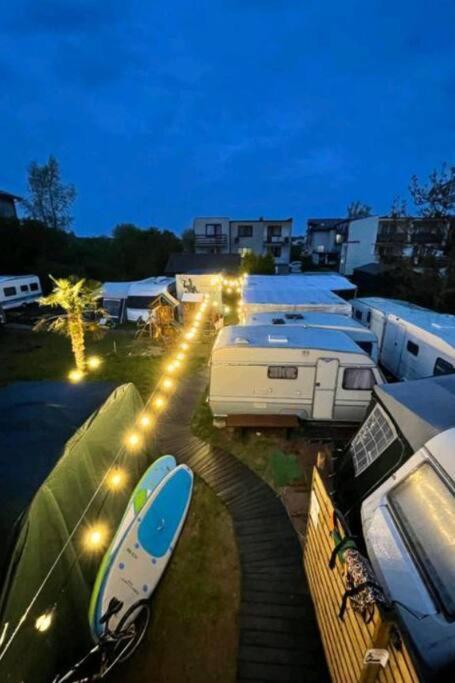 Przyczepa Niewiadow Surf Wioska Apartment Ястарня Екстериор снимка